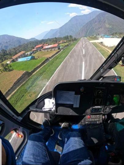 Lukla Airport Resort Lukla Bagian luar foto