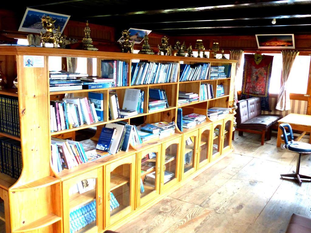 Lukla Airport Resort Lukla Bagian luar foto